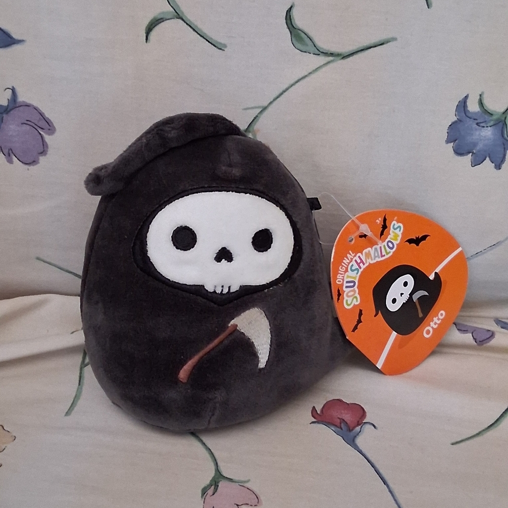 Squishmallows Otto The Grim Wreaper